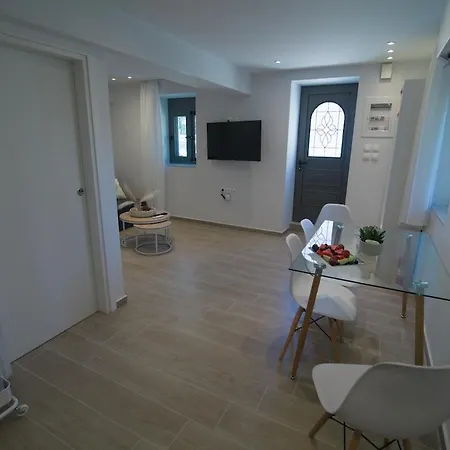 Apartment Nikis Hοuse *